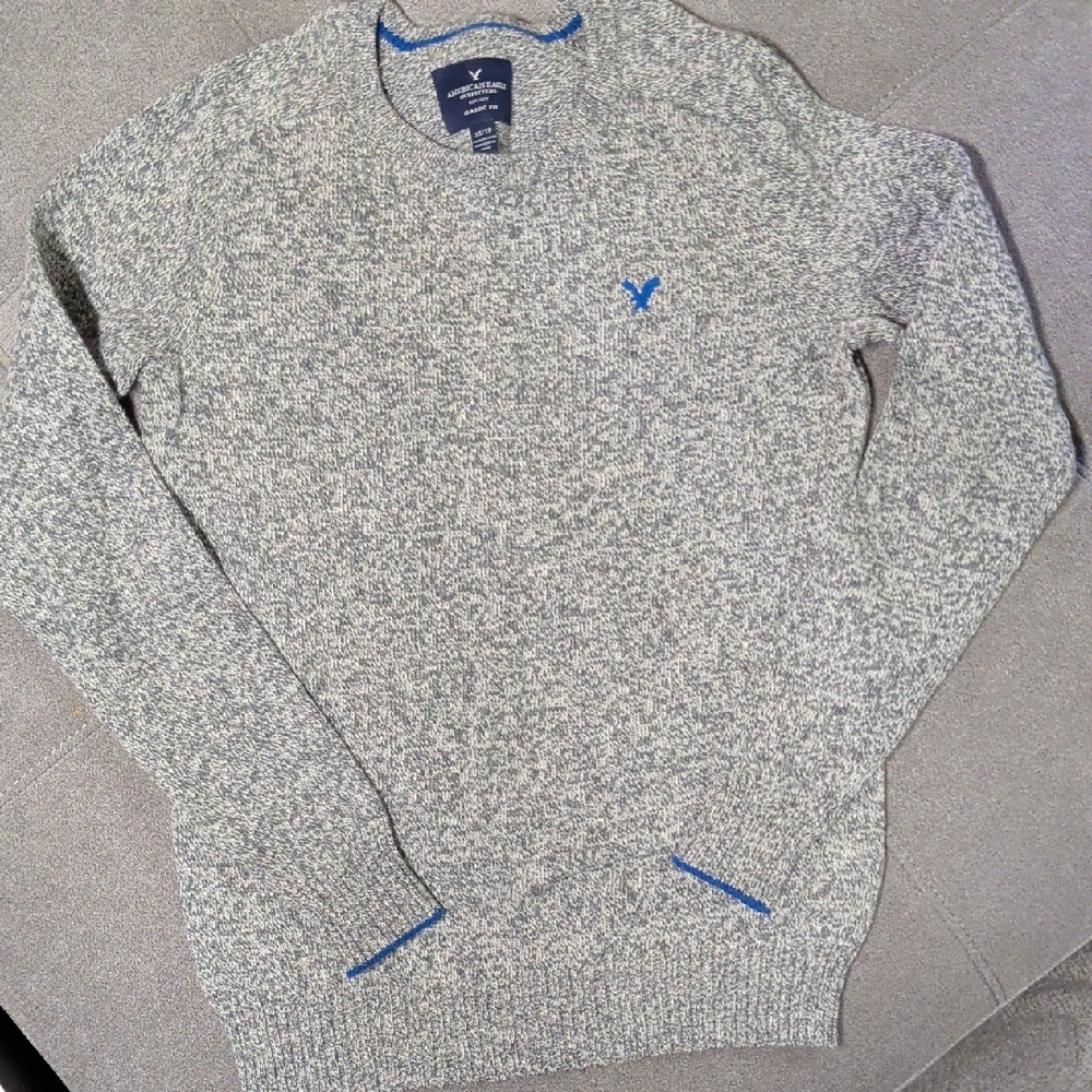 American Eagle Outfitters Gray and Blue Crewneck Sweater